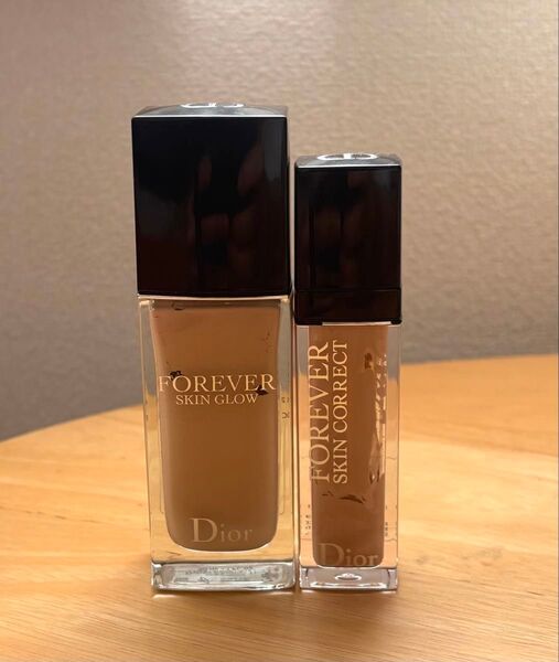 Dior フォーエヴァースキングロウ 2N