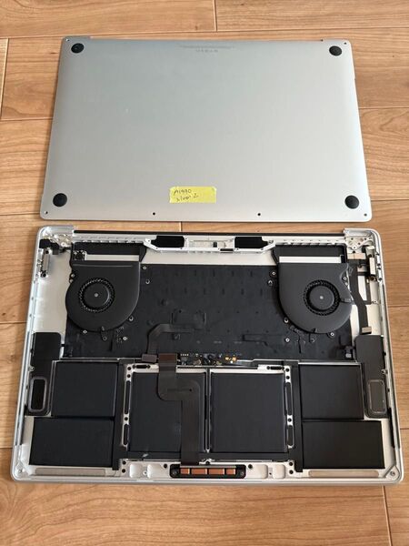 MacBook pro 2019 A1990 シルバー ②トップケース キーボード バッテリー