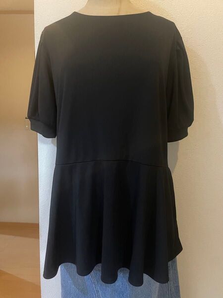 黒のペプラムトップス 半袖 LLサイズ