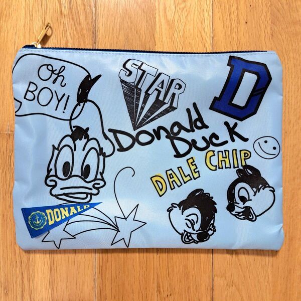 新品未使用 ディズニーストア ドナルドダック チップとデール フラットポーチ チップ&デール DisneyUniversity