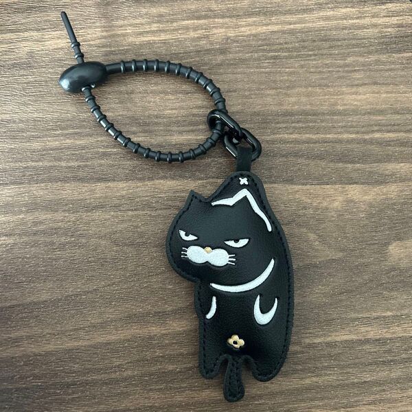 黒猫 キーホルダー クロネコチャーム PUレザー 猫 ハチワレ バッグチャーム キャットホルダー キーリング