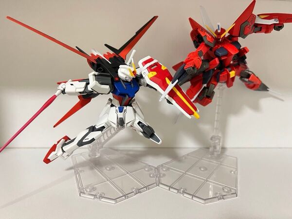 HGCE エールストライクガンダム&HG イージスガンダム2体セット 完成品 アクションベース付き