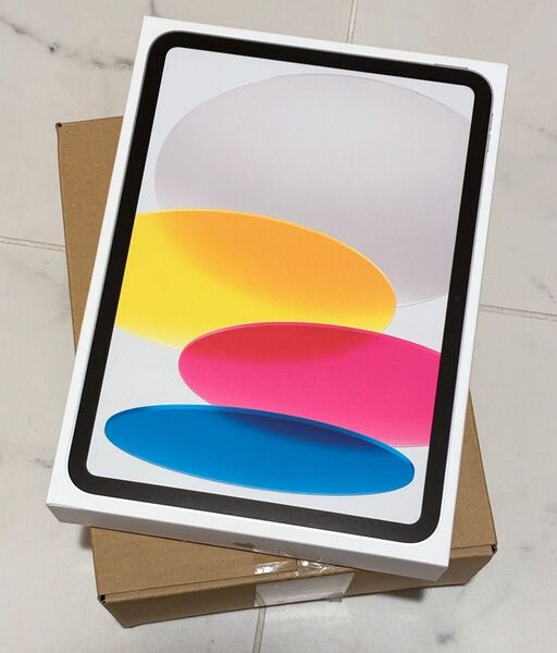 新品・未開封 2025 iPad 11インチ Silver 128GB WIFI MD3Y4J/A