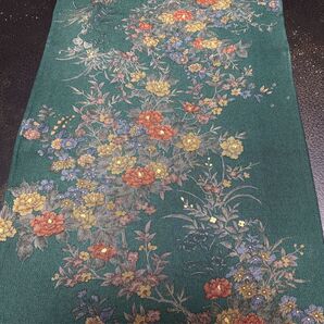 花柄が美しい深緑のハギレ
