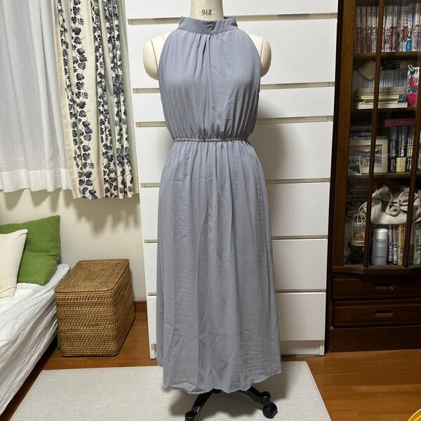 未使用品 ロングワンピース ライトグレー ハイネック ノースリーブ M