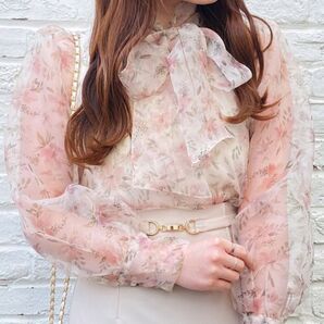 INGNI 花柄シアーハイネックボウタイブラウス Mサイズ