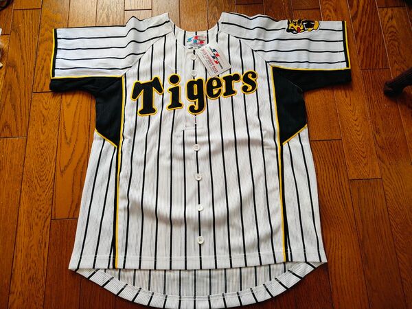 阪神タイガース WORLD SPORTS GOODS ユニフォーム タグ付き 未使用 S
