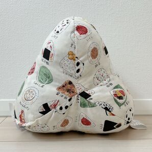 IKEHIKO イケヒコ おにぎり枕 ぬいぐるみ クッション アイボリー