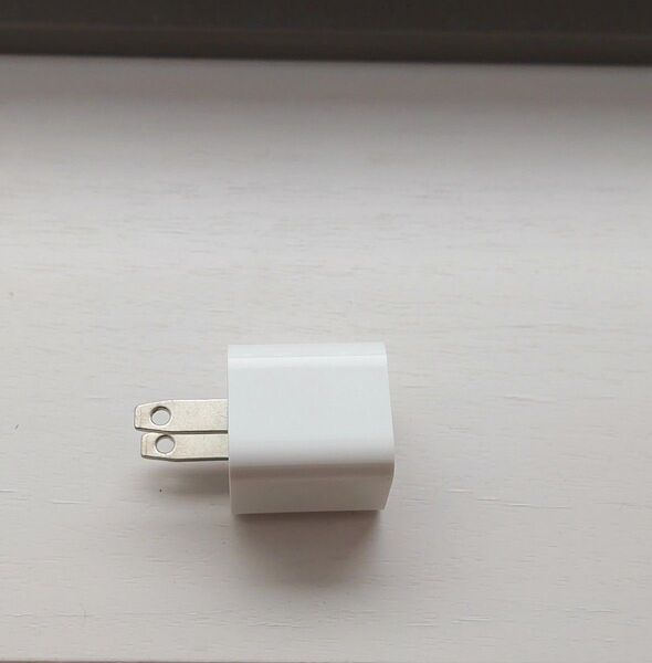 Apple 5W 電源アダプタ ホワイト