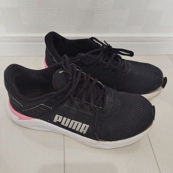 PUMA レディーススニーカー 24.5