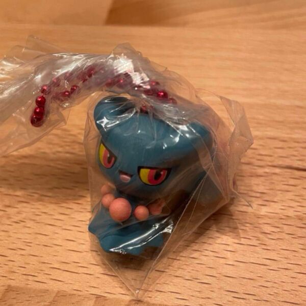 ポケモン 蓄光フィギュアチャーム ネマシュ マスコット ポケモンセンター限定