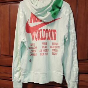 NIKE WORLD TOUR パーカー グリーン