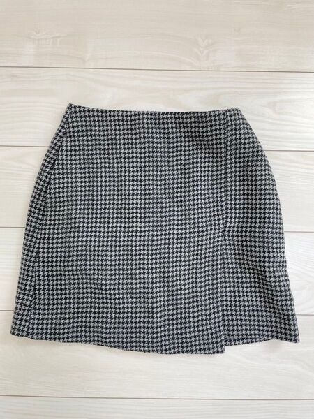 UNIQLO ウールブレンドラップミニスカート 千鳥柄 冬 ダークグレー ウエスト64cm ユニクロ 222-402918 美品