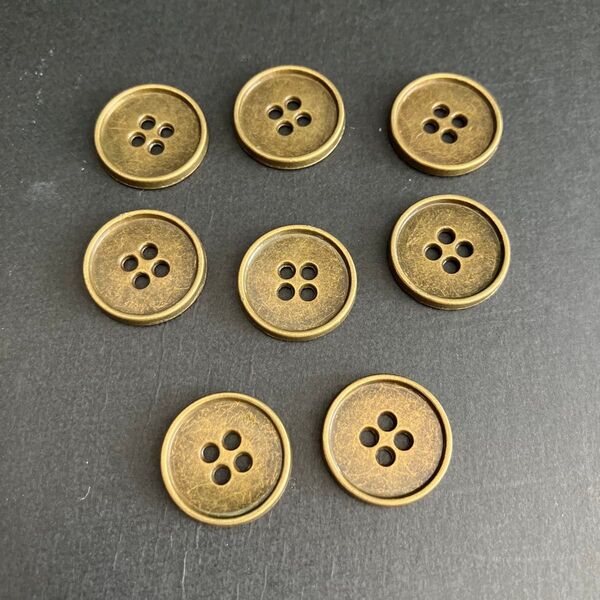 アンティークブロンズ メタルボタン 直径1.7cm(17mm) ヴィンテージ vintage 8個 手芸