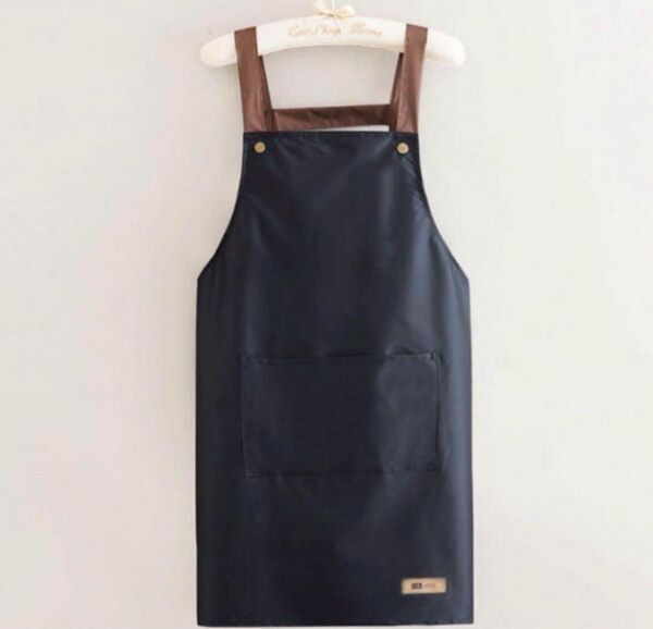 再入荷 ★ エプロン おしゃれ 防水 撥水 黒 ブラック 作業 軽い 軽量 作業着 美容師 家事 掃除 水仕事 ガーデニング