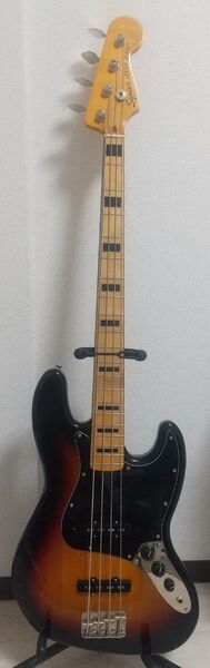 SQUIER Classic Vibe 70s Jazz Bass エレキベース