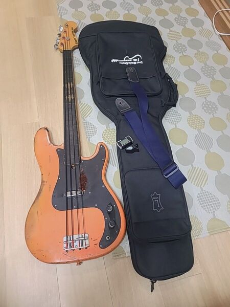 ジャバニーズビンテージプレシジョンベースタイプ フレットレス Founder Electric Bass オレンジ ケース付き