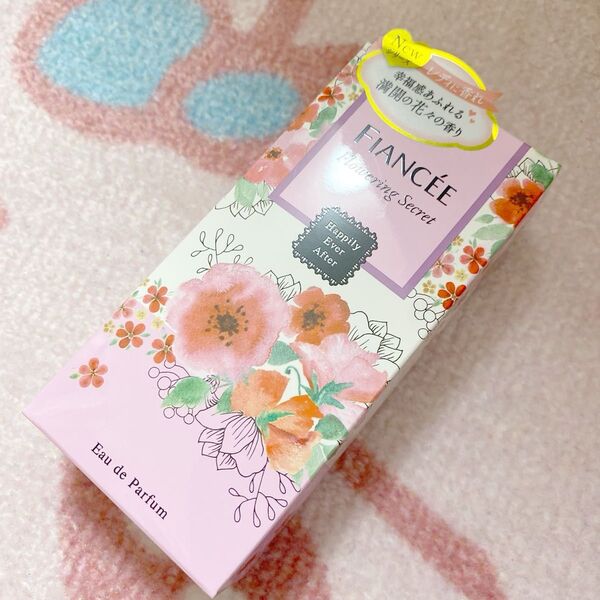 フィアンセ ハピリーエバーアフター オードパルファン フラワリングシークレット 50ml