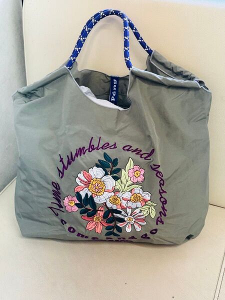 【新品】★D.KELLY花 刺繍エコバッグ 新品タグ付き ナイロン製 グレー ロープバック エコバッグ 大容量