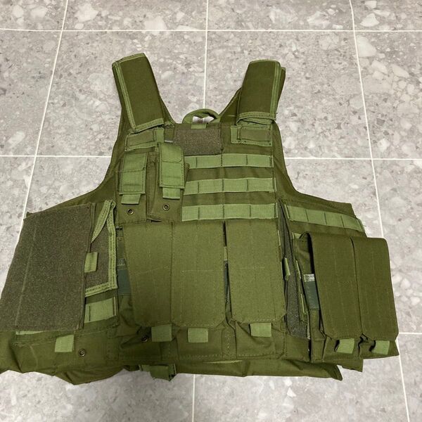 プレートキャリア ミリタリー サバゲー ODグリーン