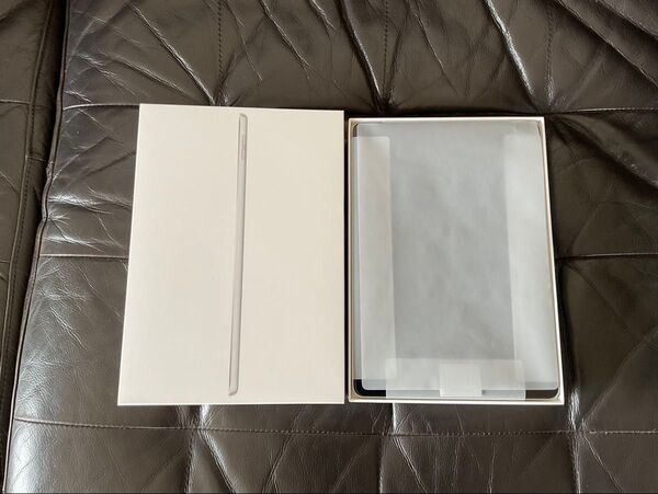 Apple iPad第9世代 ケース2個付「超美品」