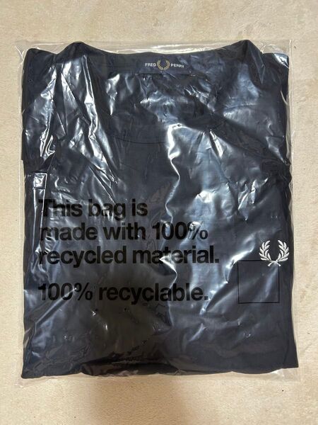 FRED PERRY Tシャツ ネイビー 未使用
