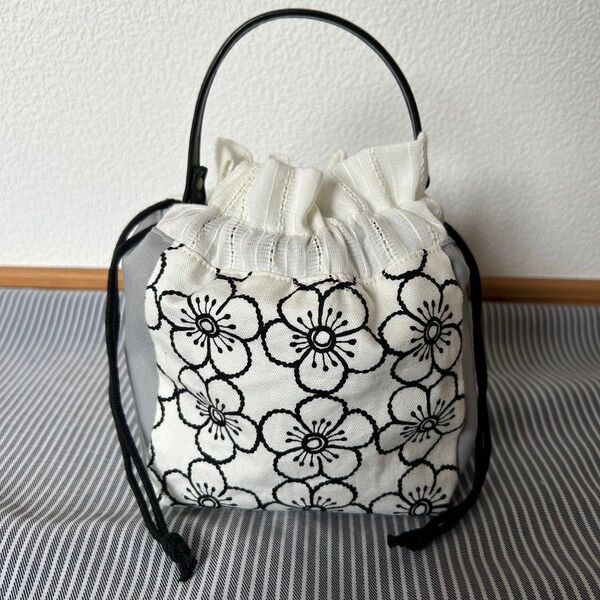 持ち手付き巾着ポーチ ハンドメイド