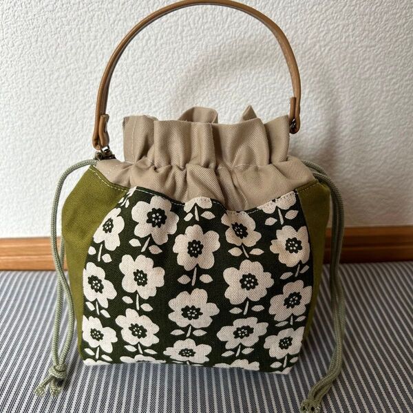 持ち手付き巾着ポーチ ハンドメイド