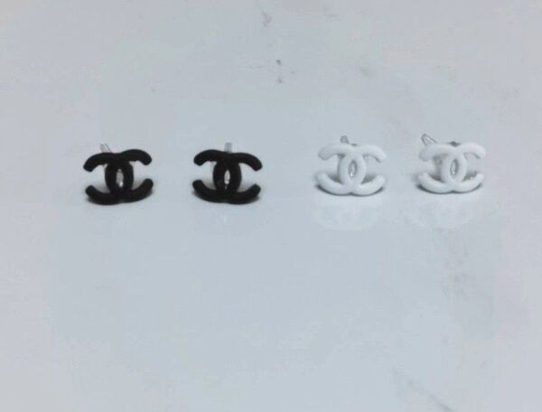 ヴィンテージボタン シャネル 2セット ミニピアス