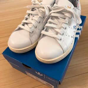 アディダス スタンスミス X リバティー LDN HW/BL 22.5Cm JP9795