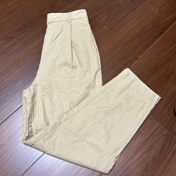 【お値下げしました】GU リネンブレンドテーパードパンツ 麻素材 オフィスパンツ