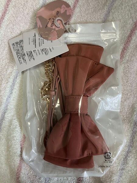 新品 青木美沙子 しまむらコラボリボンスマホショルダーストラップ
