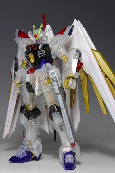 HG マイティストライクフリーダムガンダム リミテッドクリア