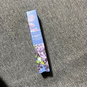 フィアンセ パルファンドトワレ ロールオン (UI) 10mL フィアンセ パルファンドトワレ ロールオン (UI) 10mL