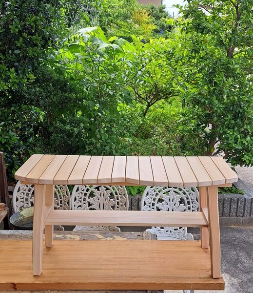 手作り桧の カップル用ベンチ