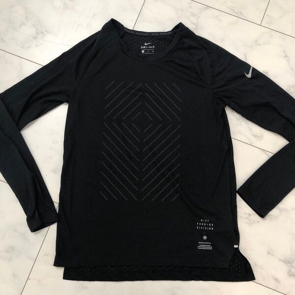 NIKE RUNNING DIVISION DRI-FITロングTシャツ ブラック Sサイズ