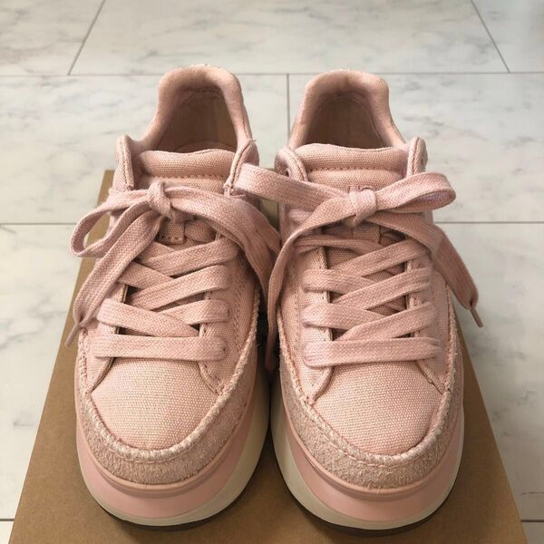 UGG マリンレース厚底スニーカー ピンク 22.5cm