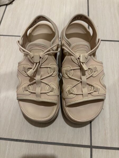 エアマックスココ ベージュ NIKE