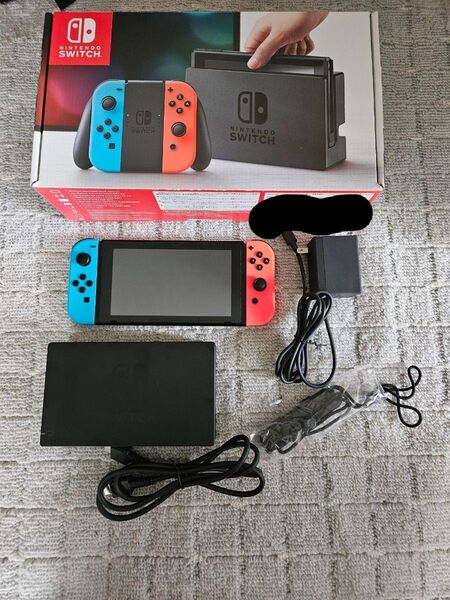 任天堂 Switch 本体