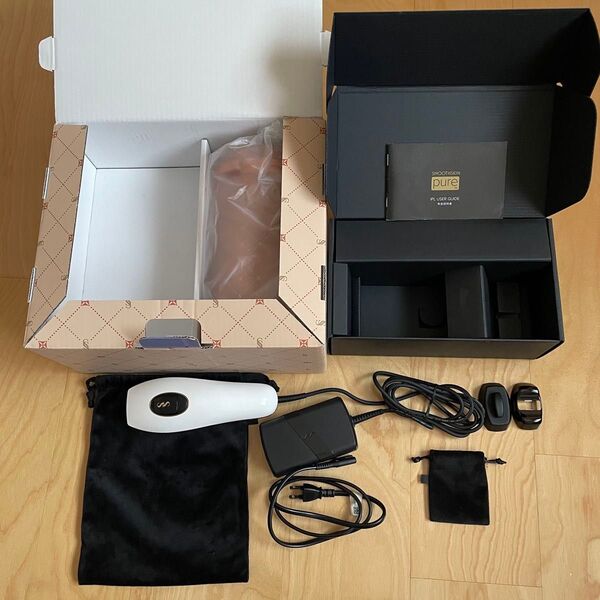 スムーズスキン pure fit 家庭用光脱毛美容器 ホワイト バニティバッグ付き