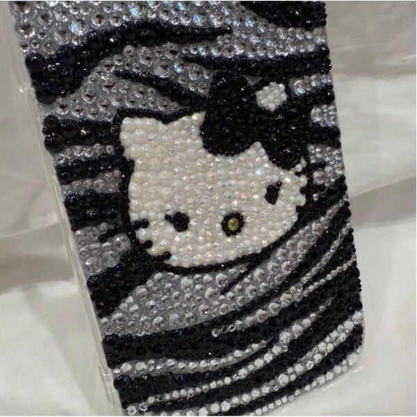【iPhone12 12Pro対応】ゼブラ×グリッターデコケース