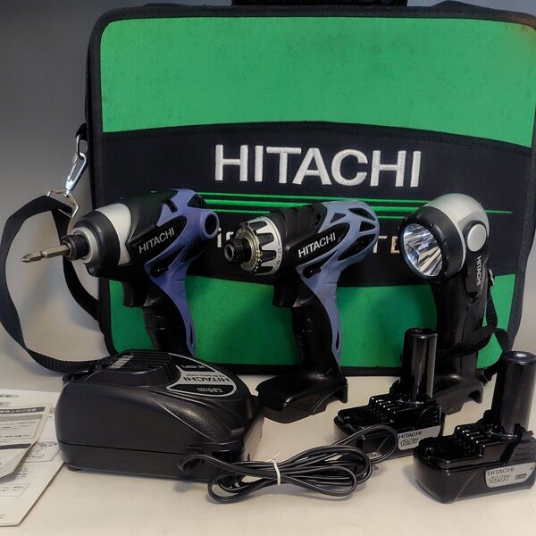 Hitachi Koki 日立コードレスインパクト ドライバー ライト3点セット 充電器、BCL1015 2個付 中古品