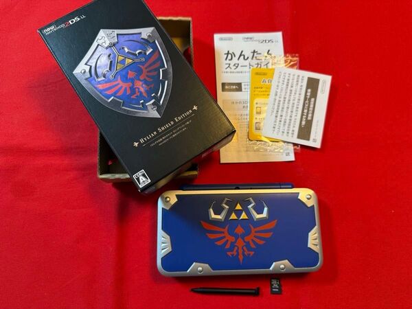 New ニンテンドー2DS LL 本体 ゼルダの伝説 時のオカリナ ハイリアの盾仕様 HYLIAN SHIELD EDITION