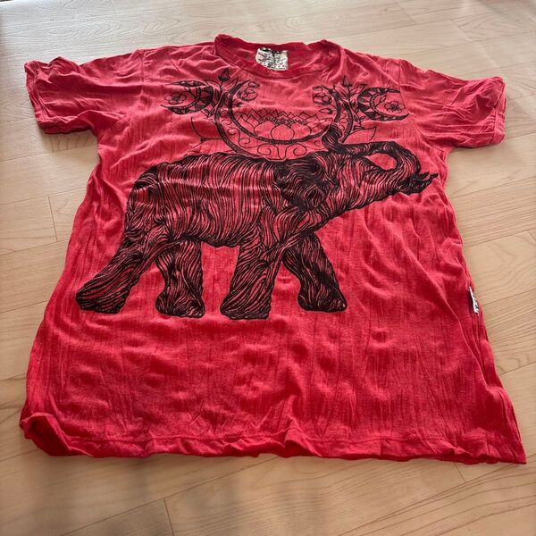 エスニック風 象柄Tシャツ レッド
