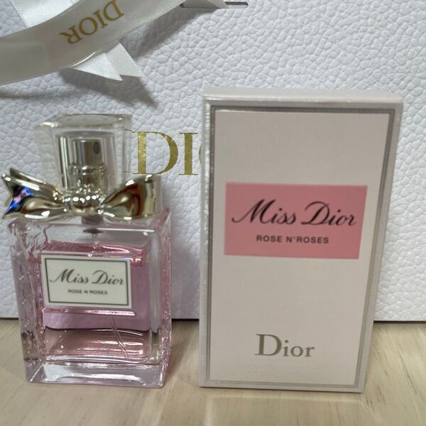 Miss Dior ミスディオールローズ&ローズオードウトワレ 30ml