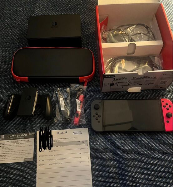 【値下げ不可】Nintendo Switch 有機ELモデル カスタマイズ ネオンピンク グレー 公式キャリングケース付き