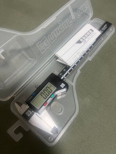 新潟精機 SK デジタルノギス 150mm DN-150 デプスバー有 クリアハードケース、電池付属