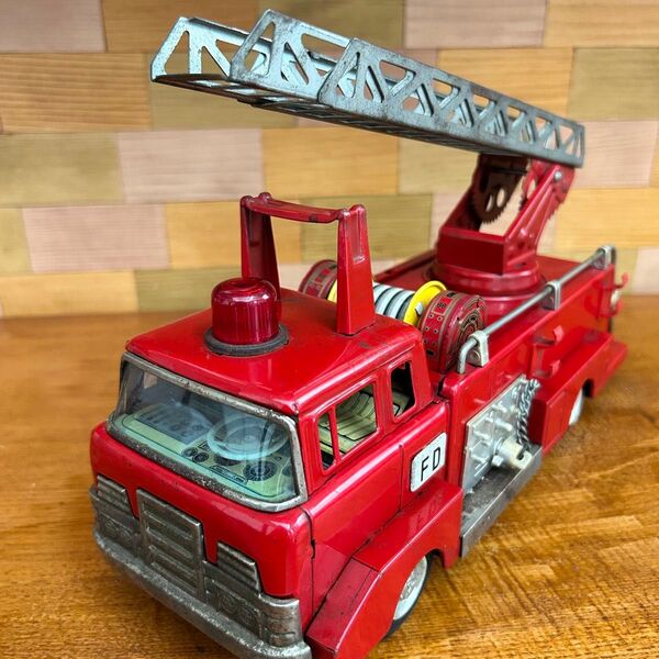 バンダイ キングサイズ消防車 ブリキ 当時物 希少