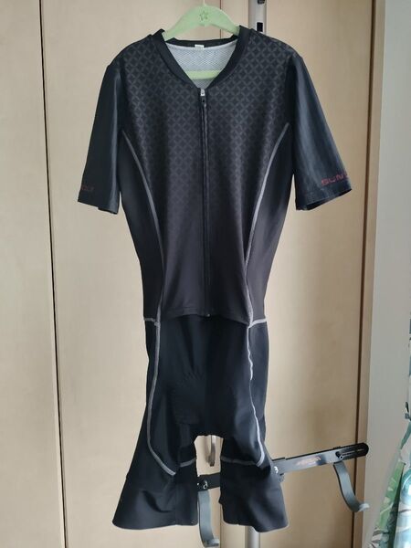サンボルト メッシュ セパレート ワンピース レディースS 黒