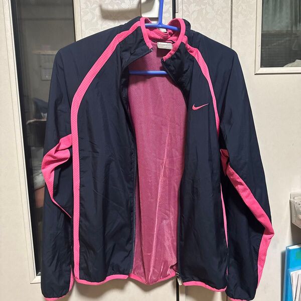 NIKEパーカー レディースM ウィンドブレーカー NIKE ナイロンジャケット